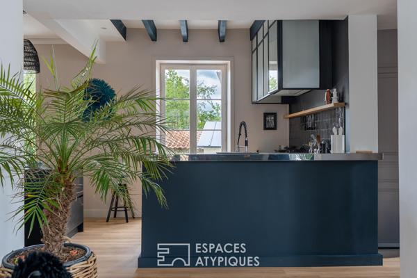 Maison de ville du XIXe siècle : Rénovation contemporaine et bureau indépendant
