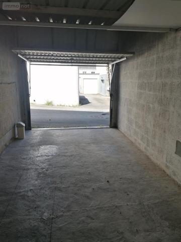 Garage - Parking à vendre à Lorient dans le Morbihan (56100), ref : 56081-2477   
Saint Armel