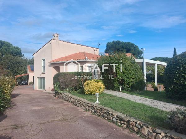 Villa 151 m² - 1238 m² - 4 ch + bureau - piscine