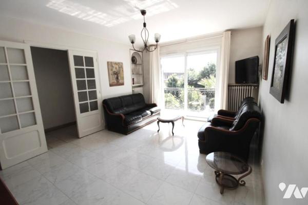 Maison de 3pièces et plus , avec combles aménagées et garage buanderie dans quartier calme