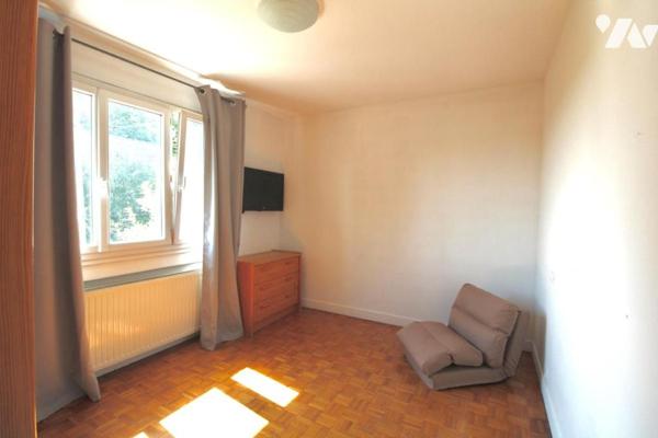 Maison de 3pièces et plus , avec combles aménagées et garage buanderie dans quartier calme