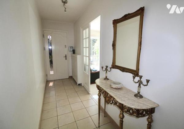 Maison de 3pièces et plus , avec combles aménagées et garage buanderie dans quartier calme