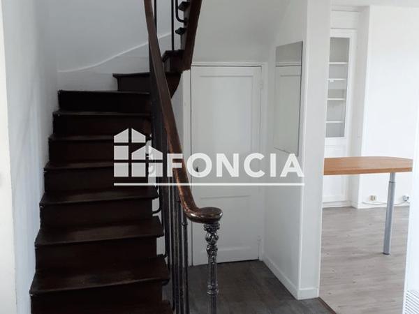 Location Appartement 3 pièces 70.48 m² - 19 AVENUE GERARD ANNEL Maulette 78550