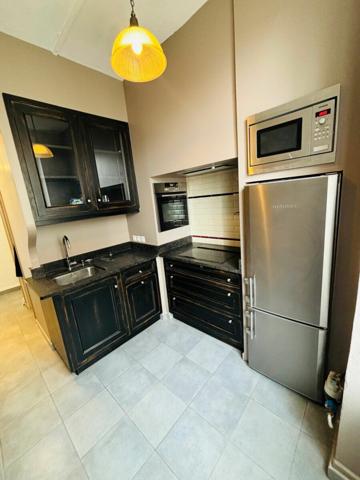 Appartement à louer    2 pièces • 53 m2 Lyon 7