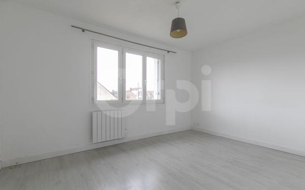 Maison à vendre    5 pièces • 123 m2 Vaires-sur-Marne