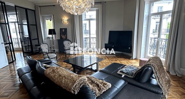 À vendre Appartement 7 pièces 237.2 m² - Grenoble 38000
