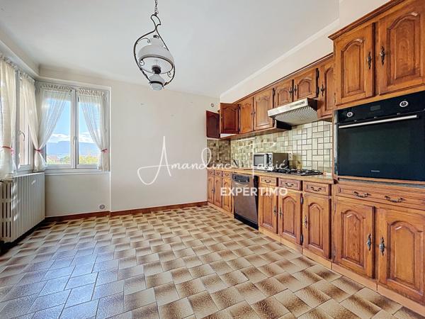 Millau (12100) Maison familiale avec potentiel locatif et son terrain d'environ 2000m²