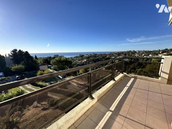 NICE/L'ARCHET, Magnifique appartement de 88 m² au dernier étage d’une résidence de standing.