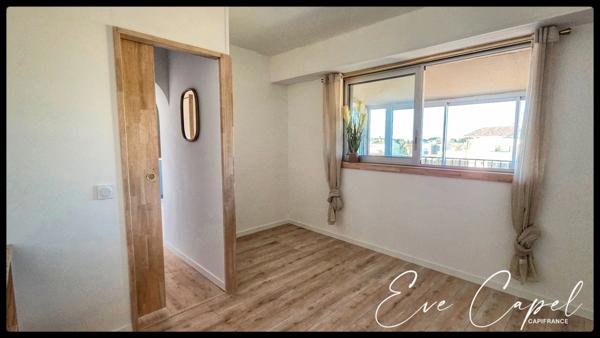 Appartement à vendre 3 pièces LE GRAU D'AGDE (34), DUPLEX T3 dans résidence Première Ligne, entièrement rénové + climatisation