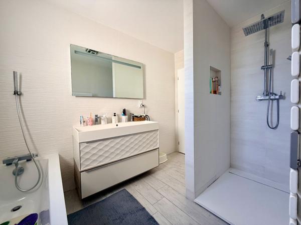 Maison à vendre à 2' de Saint Seurin sur L'Isle