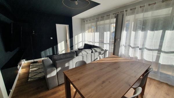 Finistère (29) – À vendre à Quimper Ouest : appartement T5 meublé en colocation de 91,07 m² habitables avec cave.