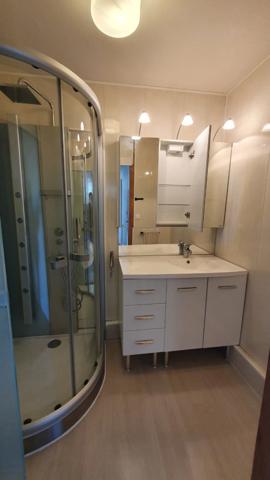 Finistère (29) – À vendre à Quimper Ouest : appartement T5 meublé en colocation de 91,07 m² habitables avec cave.