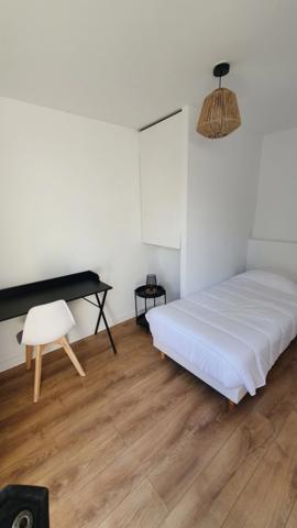 Finistère (29) – À vendre à Quimper Ouest : appartement T5 meublé en colocation de 91,07 m² habitables avec cave.