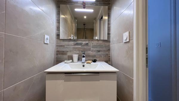 Finistère (29) – À vendre à Quimper Ouest : appartement T5 meublé en colocation de 91,07 m² habitables avec cave.