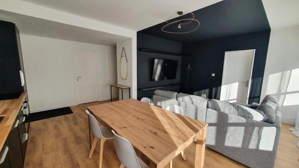 Finistère (29) – À vendre à Quimper Ouest : appartement T5 meublé en colocation de 91,07 m² habitables avec cave.