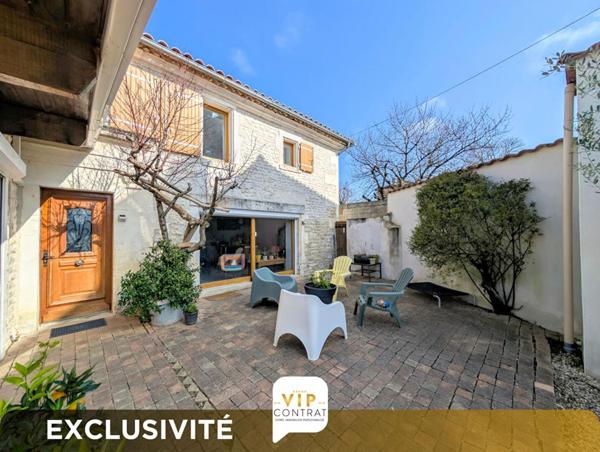 Maison de caractère à Triac Lautrait Exclusivité VIP réf 436237