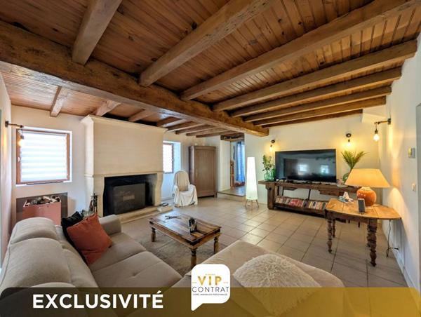 Maison de caractère à Triac Lautrait Exclusivité VIP réf 436237