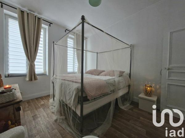 Maison 8 pièces de 167 m² à Somain (59490)