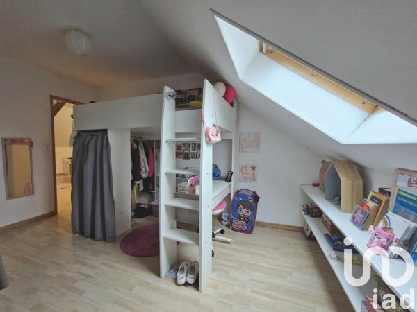 Maison 8 pièces de 167 m² à Somain (59490)