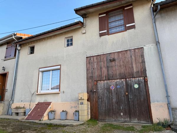 MAISON DE VILLAGE AVEC DÉPENDANCES - GRAND POTENTIEL