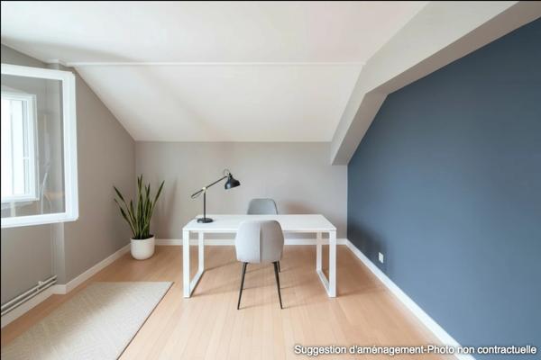 avec une vue des Alpes à Lyon, à vendre maison d'environ 223 m2 sur un terrain de 892 m2 BEYNOST (01)