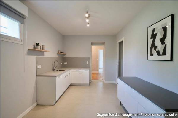 avec une vue des Alpes à Lyon, à vendre maison d'environ 223 m2 sur un terrain de 892 m2 BEYNOST (01)