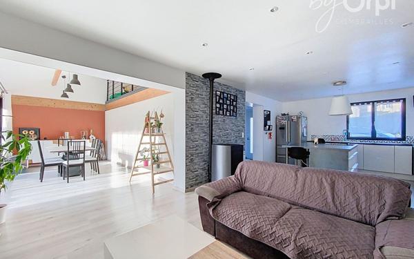 Maison à vendre    6 pièces • 145 m2 Montaigut