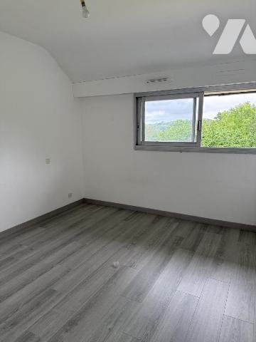 A VENDRE-MAISON VANNES Conleau terrain de 2118 m2 divisible