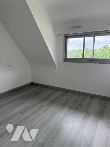 A VENDRE-MAISON VANNES Conleau terrain de 2118 m2 divisible