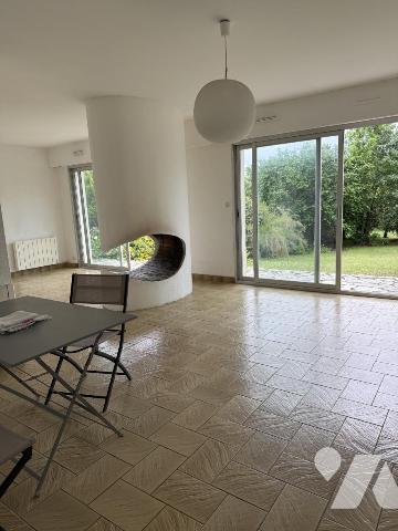 A VENDRE-MAISON VANNES Conleau terrain de 2118 m2 divisible