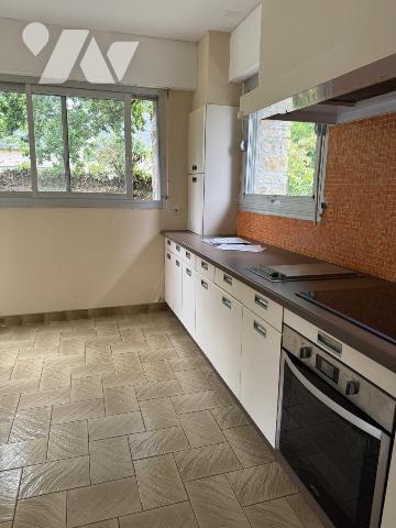 A VENDRE-MAISON VANNES Conleau terrain de 2118 m2 divisible
