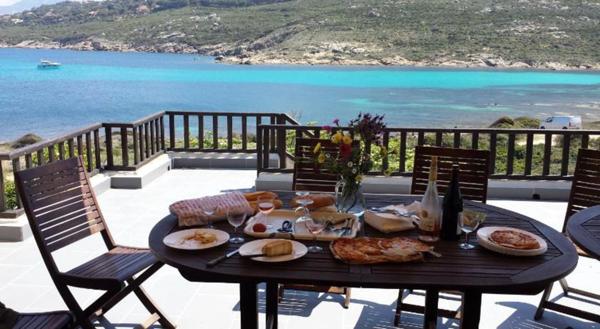 Location 0 l'année : villa T4 sur la Revelata (Calvi) pied dans l'eau - Dispo décembre 2025