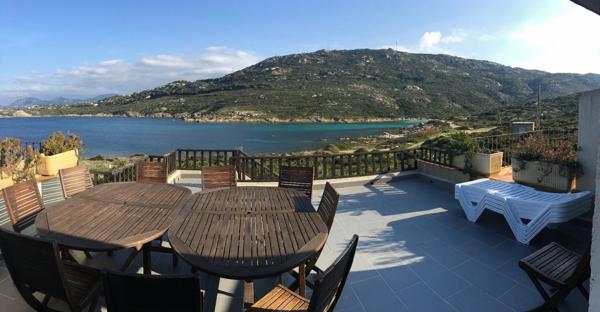 Location 0 l'année : villa T4 sur la Revelata (Calvi) pied dans l'eau - Dispo décembre 2025