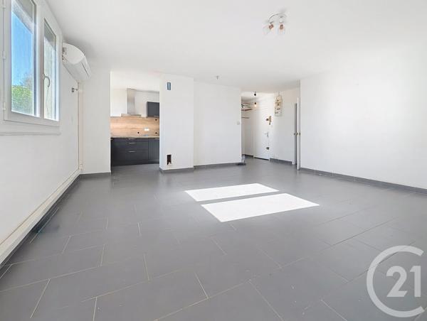 Appartement T3 à vendre  3 pièces - 70,30 m 2   BEZIERS  - 34