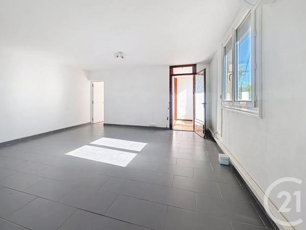 Appartement T3 à vendre  3 pièces - 70,30 m 2   BEZIERS  - 34