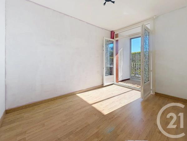 Appartement T3 à vendre  3 pièces - 70,30 m 2   BEZIERS  - 34