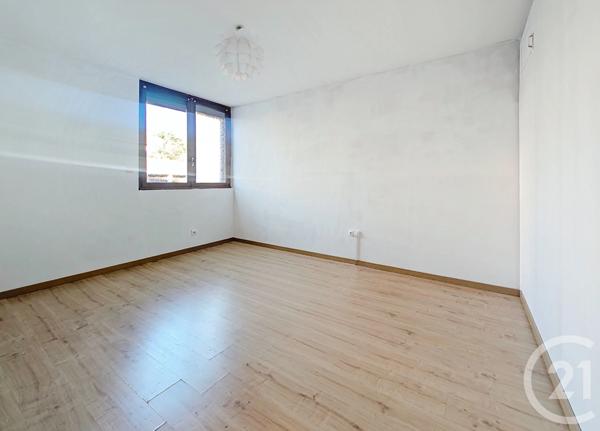 Appartement T3 à vendre  3 pièces - 70,30 m 2   BEZIERS  - 34