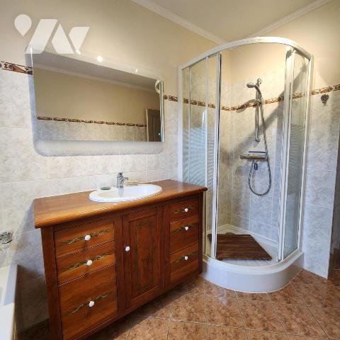 GRANDE MAISON FAMILIALE