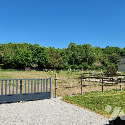 GRANDE MAISON FAMILIALE