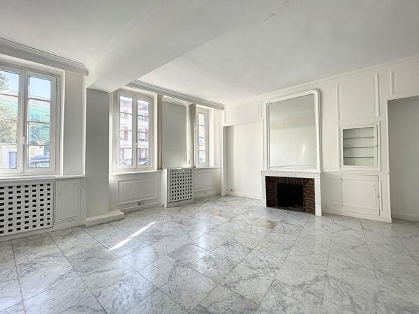 Maison de ville 6 pièces de 102.02 m² - Centre-ville de Saint-Germain-en-Laye