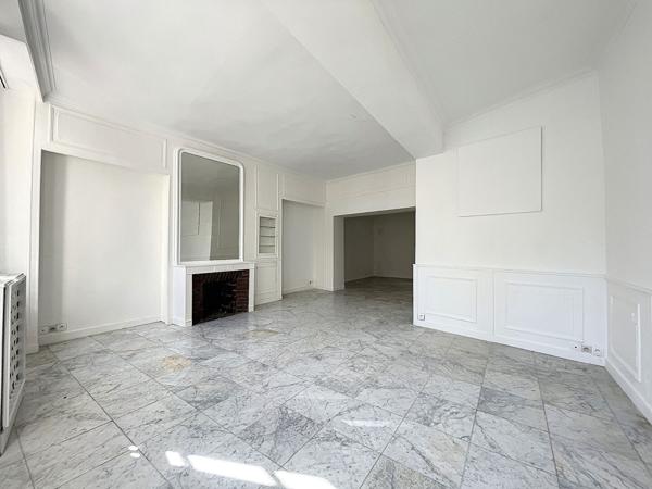 Maison de ville 6 pièces de 102.02 m² - Centre-ville de Saint-Germain-en-Laye