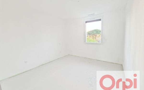 Maison à vendre    4 pièces •  Grenade