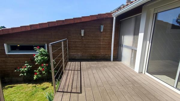 Maison rénovée alliant cachet et confort moderne