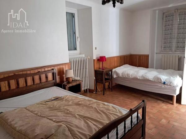 Vente Maison 12 pièces 226 m2 à Saint-Pierre-de-Nogaret