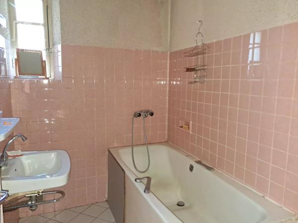 Vente Maison 12 pièces 226 m2 à Saint-Pierre-de-Nogaret