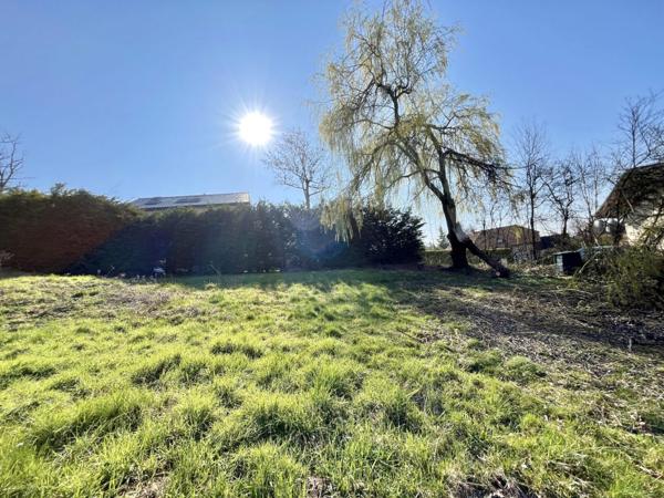 TERRAIN VIABILISÉ / 415 m² / PERMIS ACCEPTÉ