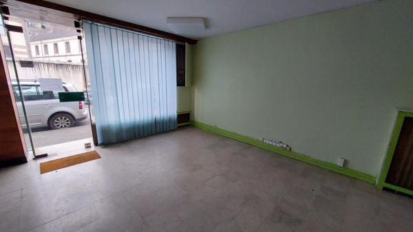28100 DREUX - MURS COMMERCIAUX, LOCAL 93 m²