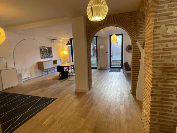 Location / Appartement T4