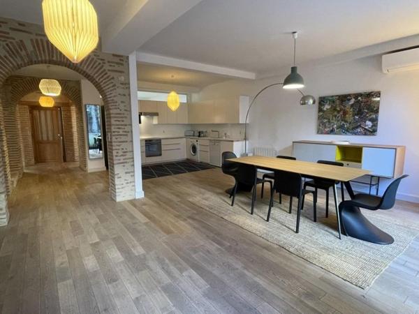 Location / Appartement T4