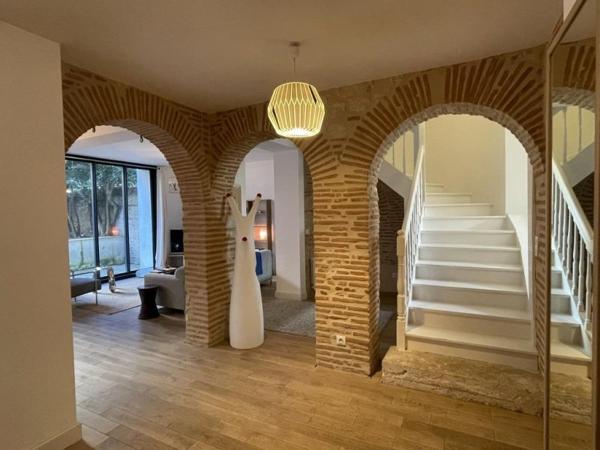 Location / Appartement T4